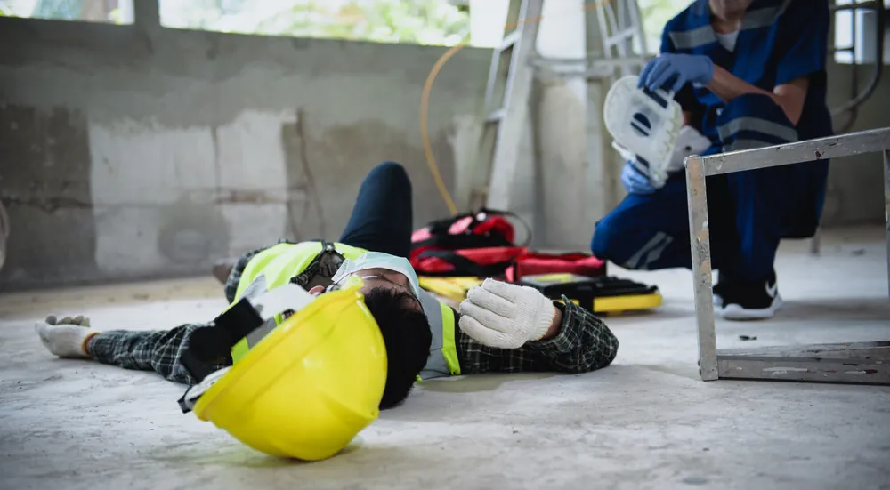 Common Reasons Why Construction Workers Fall and Get Injured